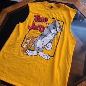 Tom and jerry graphic tee